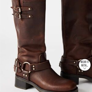 Steve Madden Astor boots 8